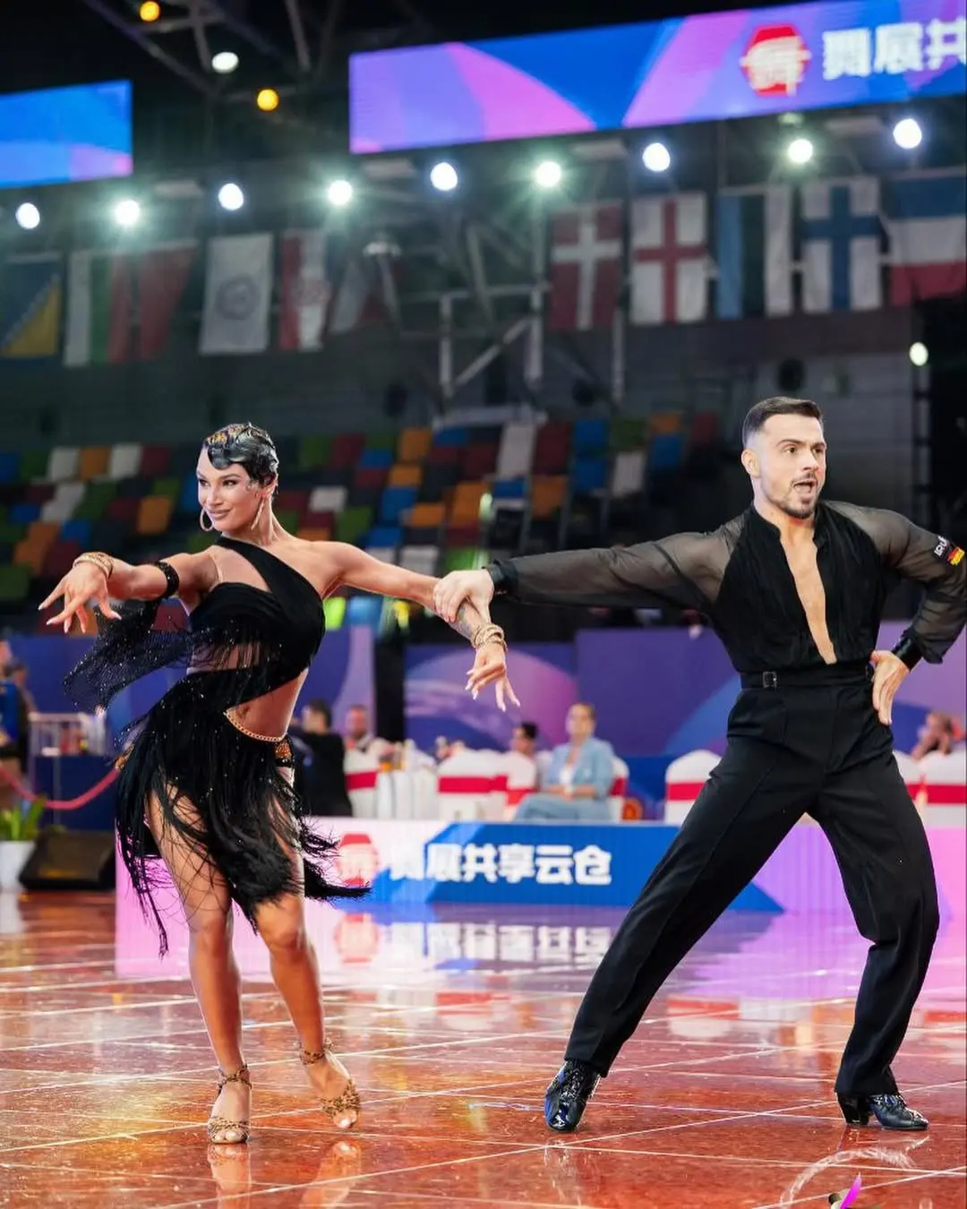 Anastasia și Serghei Mărușter-campionii dansatori moldova