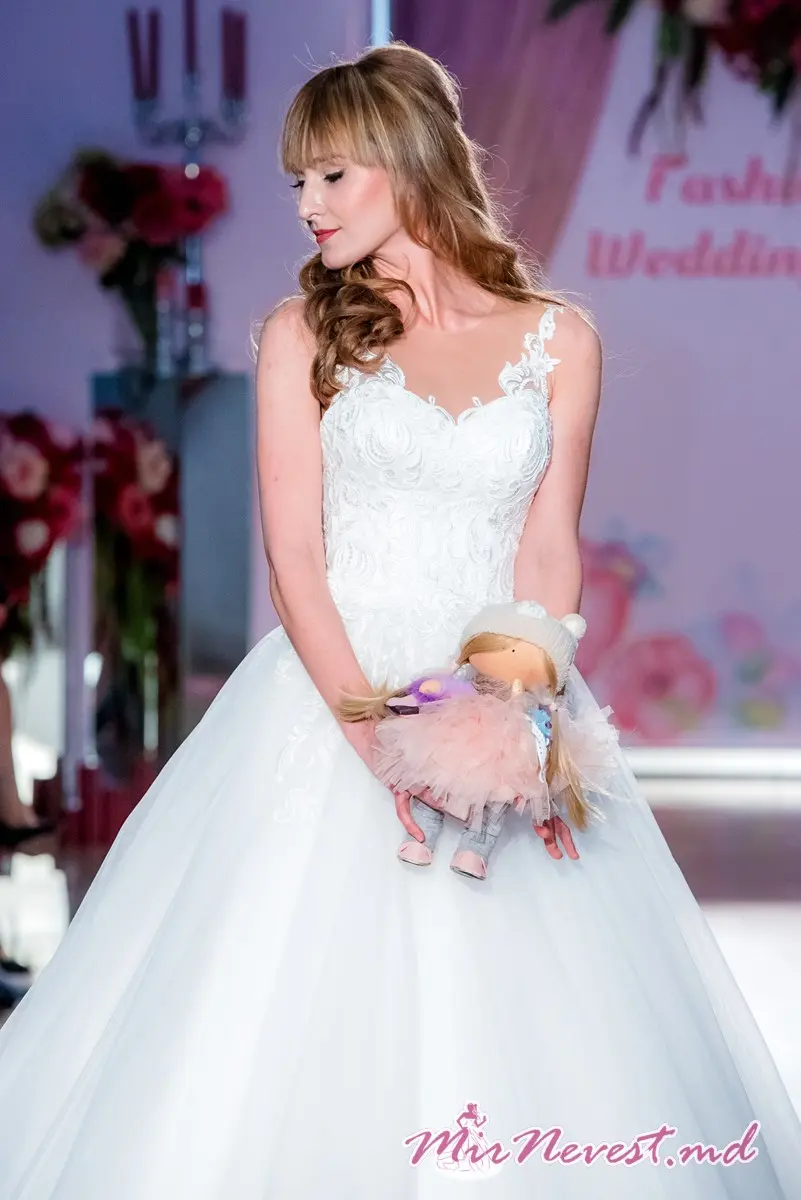 Aliona Kalinushka designer