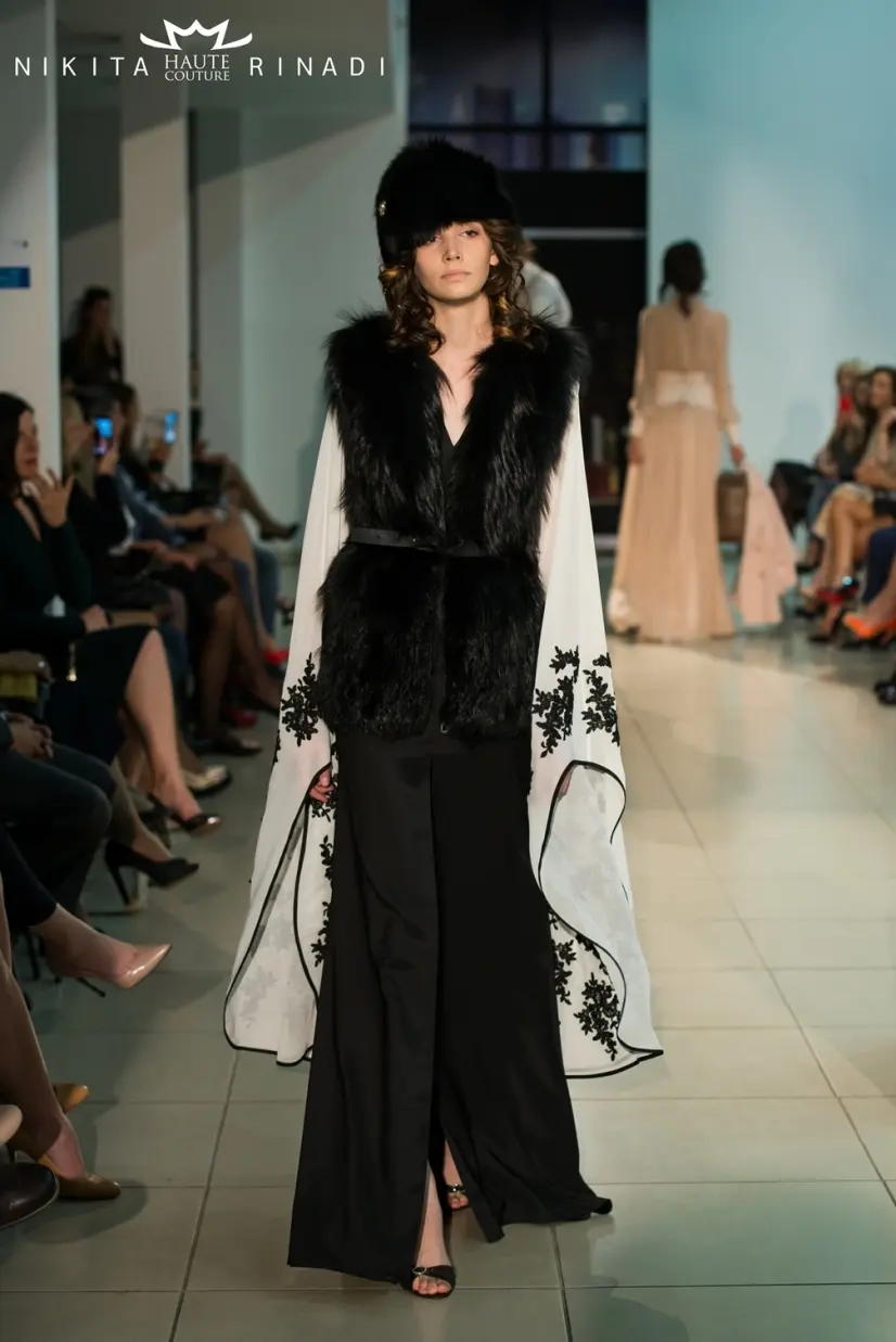  Nikita Rinadi Haute Couture, Din Inima Chisinau Fashion Night